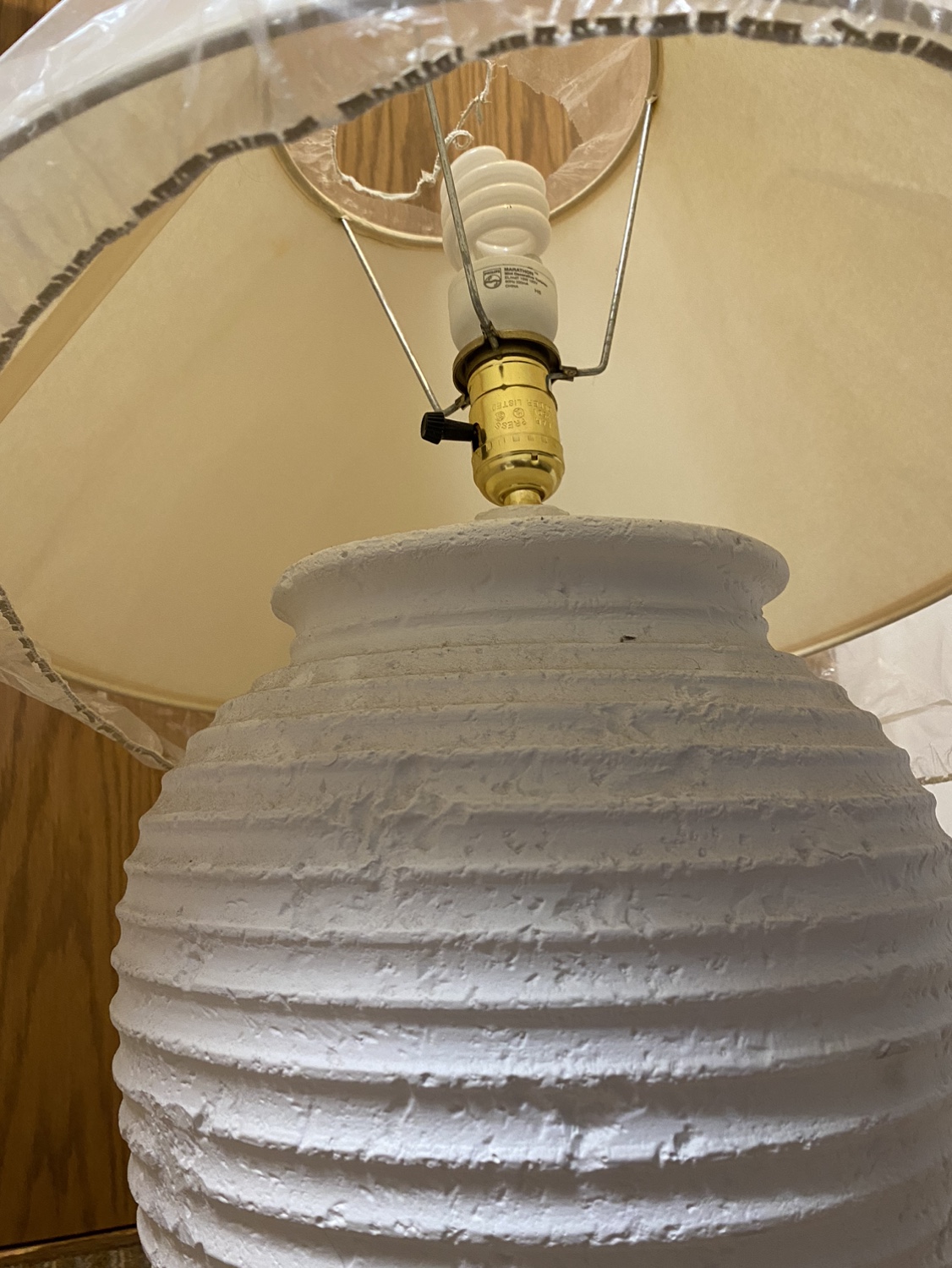 White Table Lamp with Clay base image indicator(3)