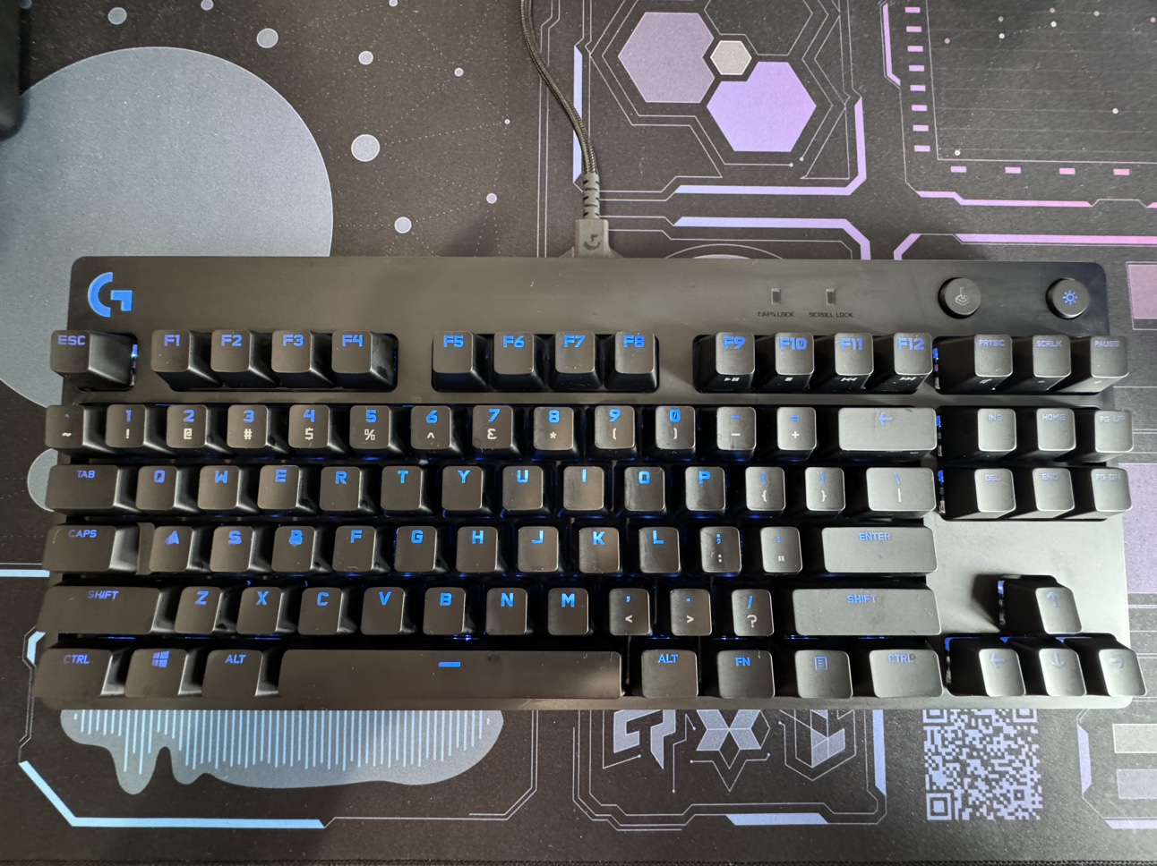 Logitech G PRO Gaming Mechanical keyboard image indicator(2)