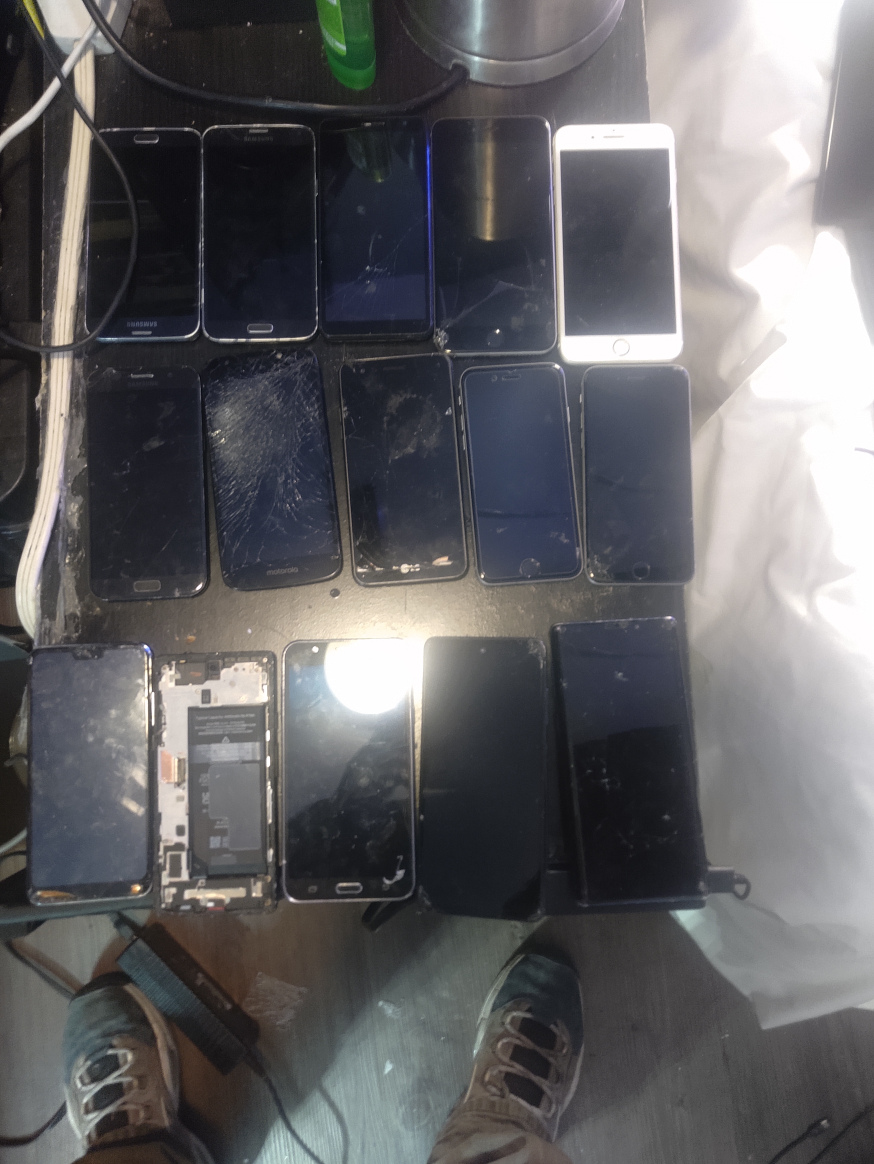 parts phones and screens - photo 5