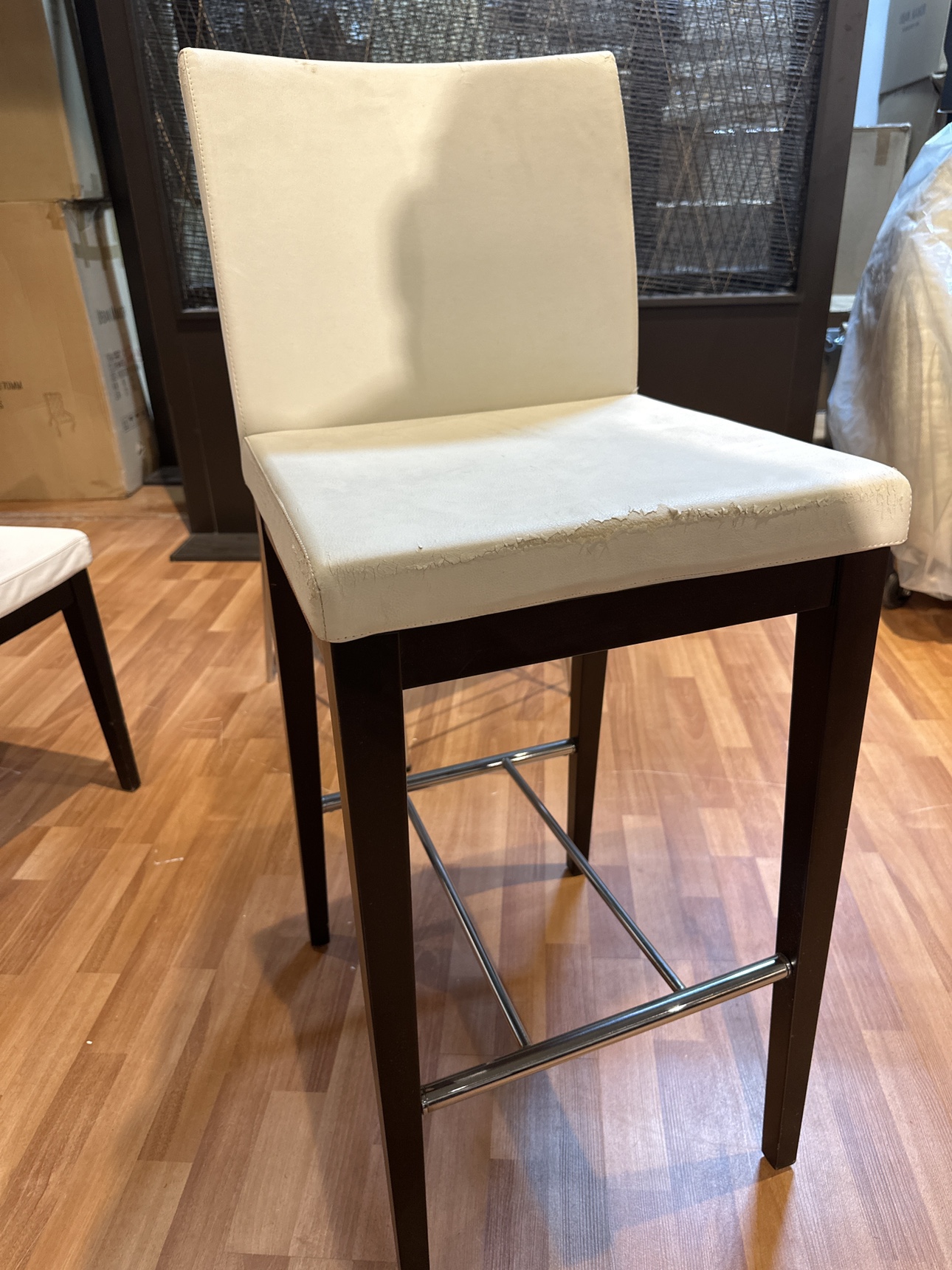 Barr stool thumbnail