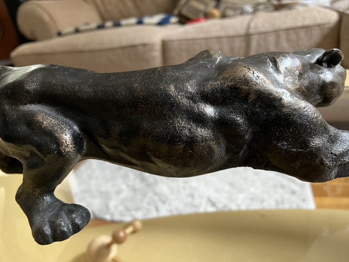 Black cast iron panter hunting statue 13 lbs image indicator(4)