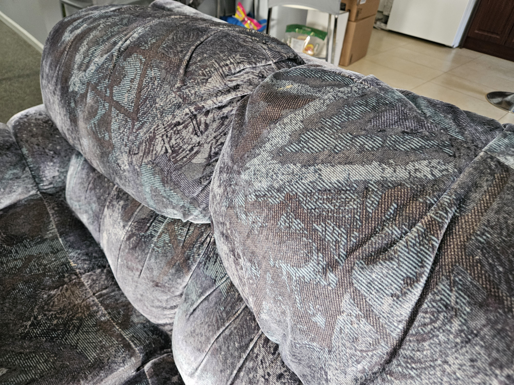 couch and love seat for free thumbnail