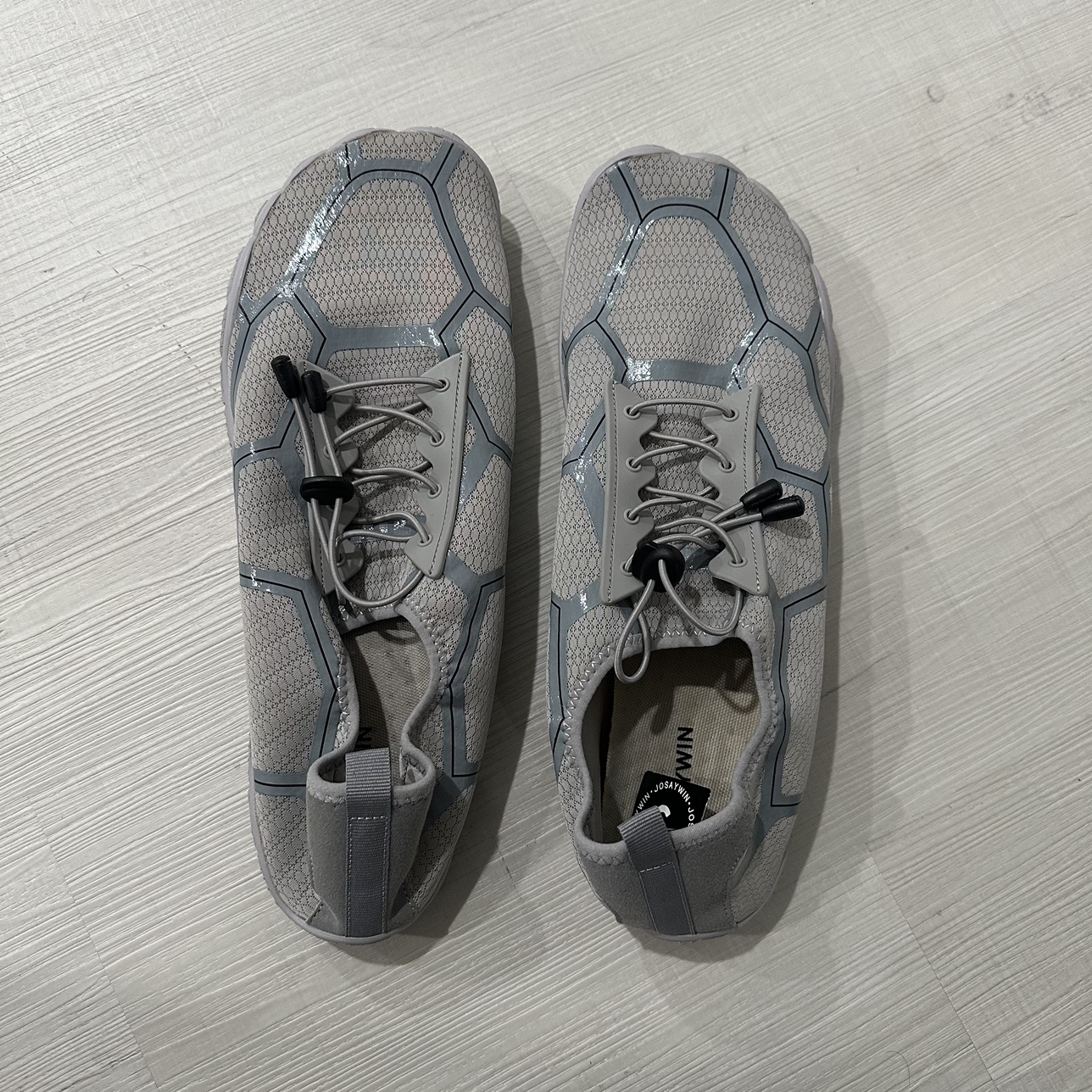NWT Men’s Water Shoes size 50 thumbnail