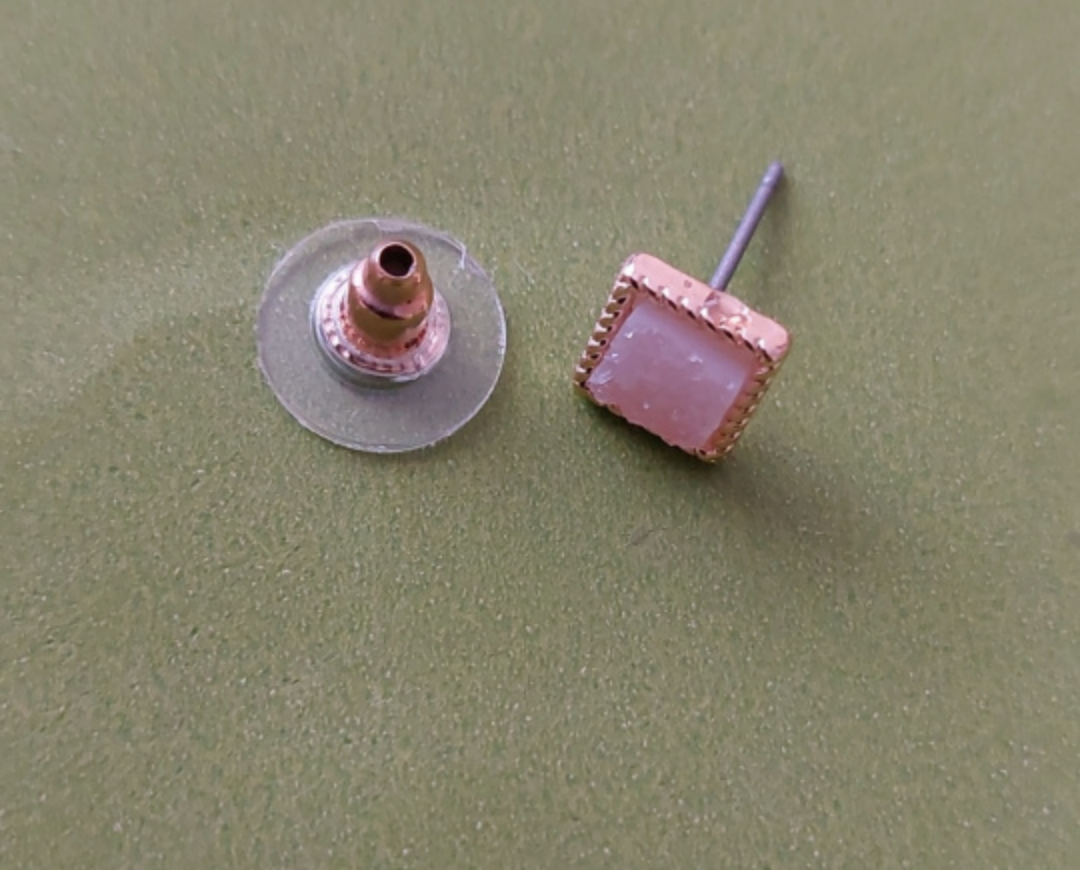 Reitmans Pink Studs 🧡 image indicator(4)