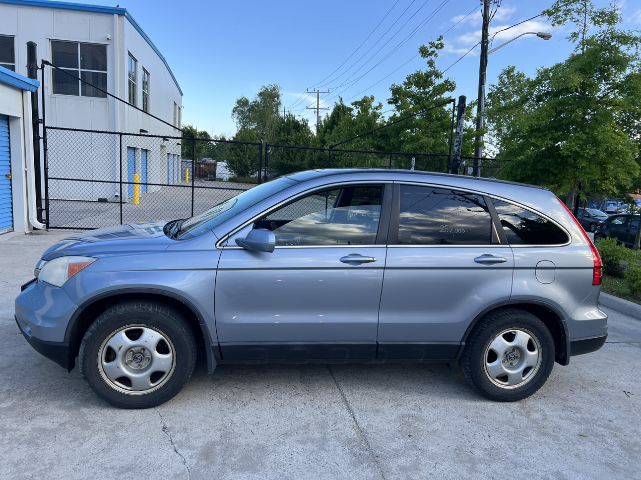 Honda CRV 2010 Clean Title - photo 2