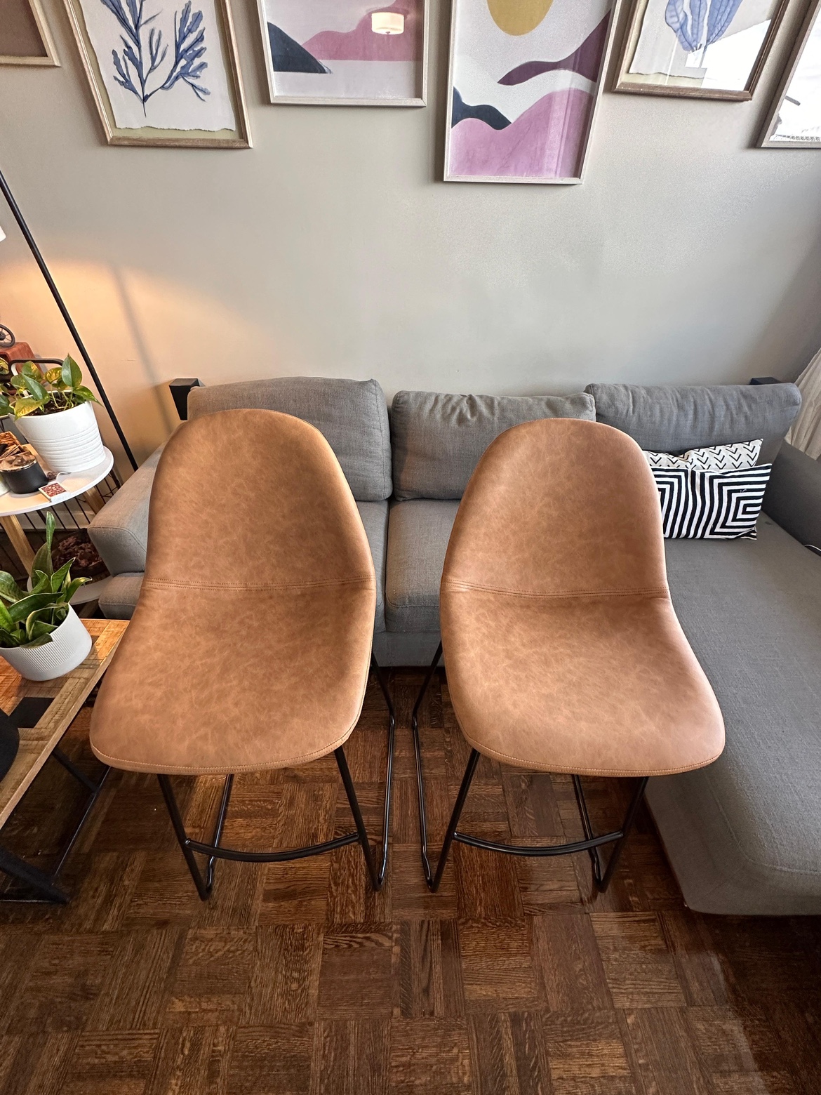 Bar stools (In Mint Condition) - photo 2