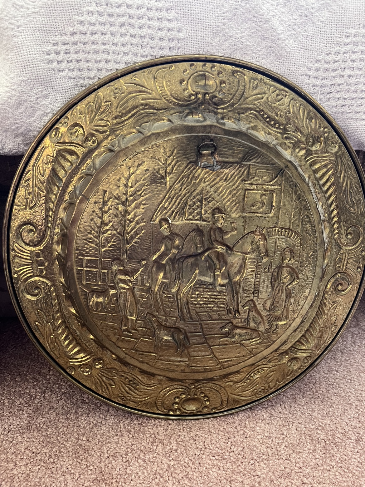 Vintage 14” brass decor plate. - photo 4