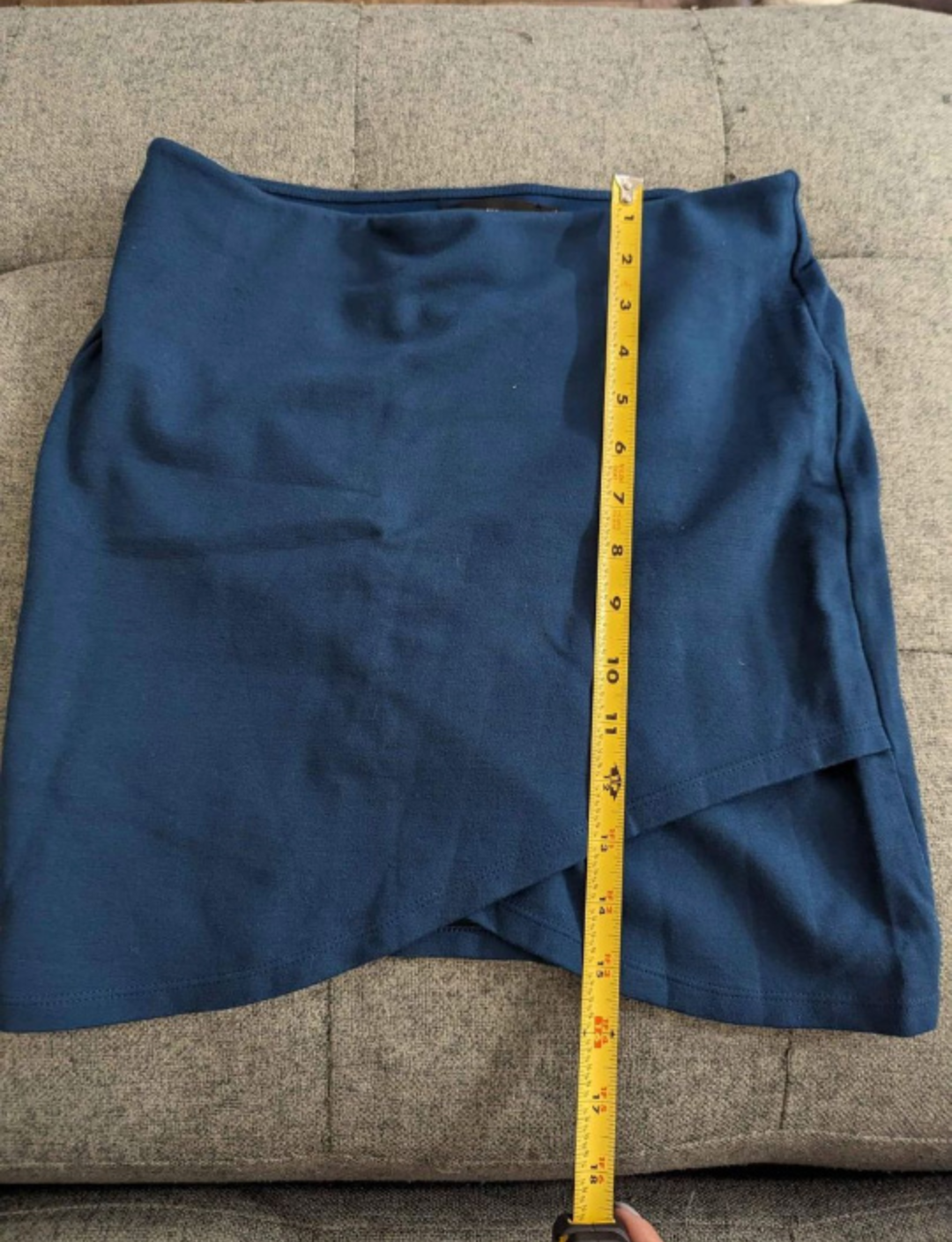 🧡 Bundle: 3 pairs cotton stretch skirts - Zara, Aritzia - photo 3