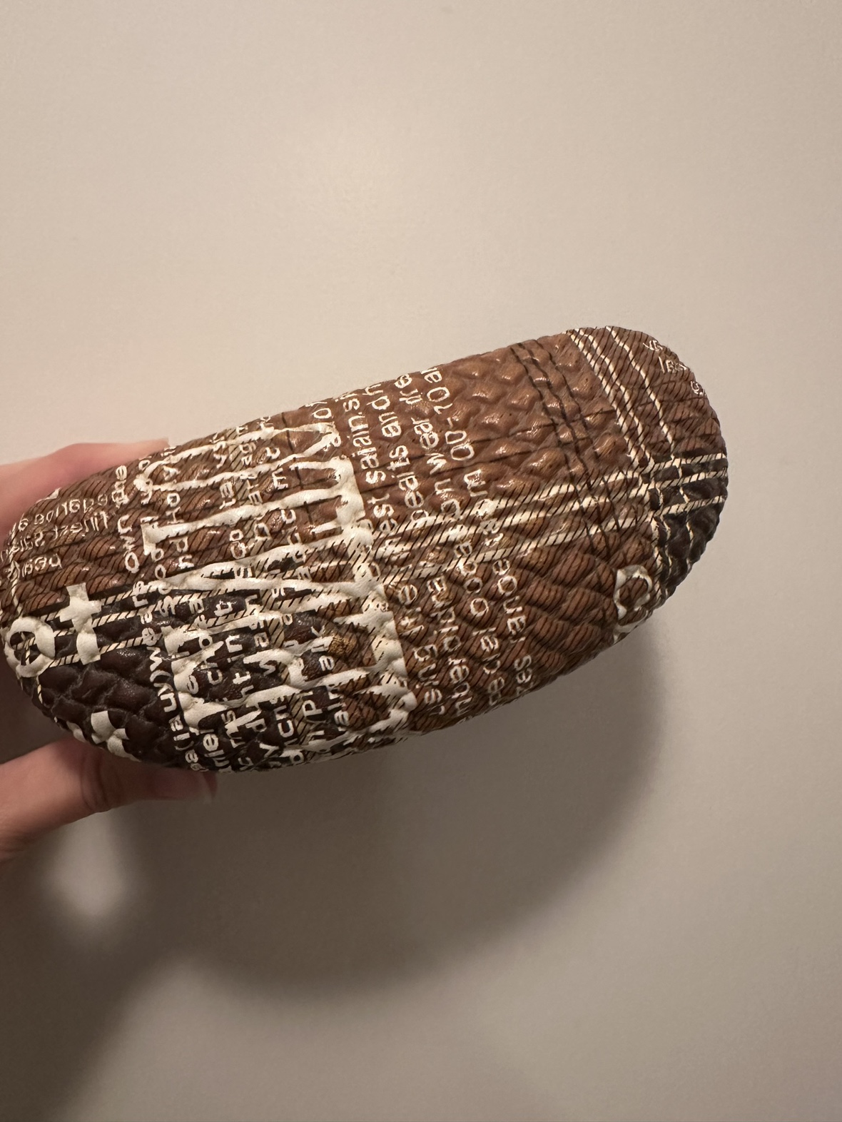 Sunglasses Case image indicator(2)