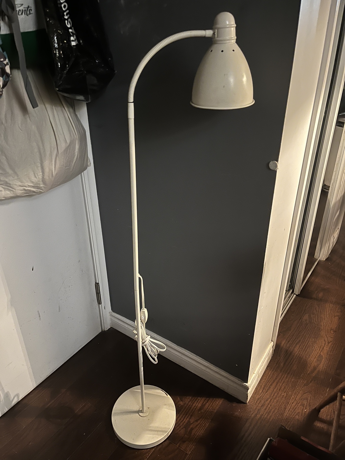 White floor lamp thumbnail