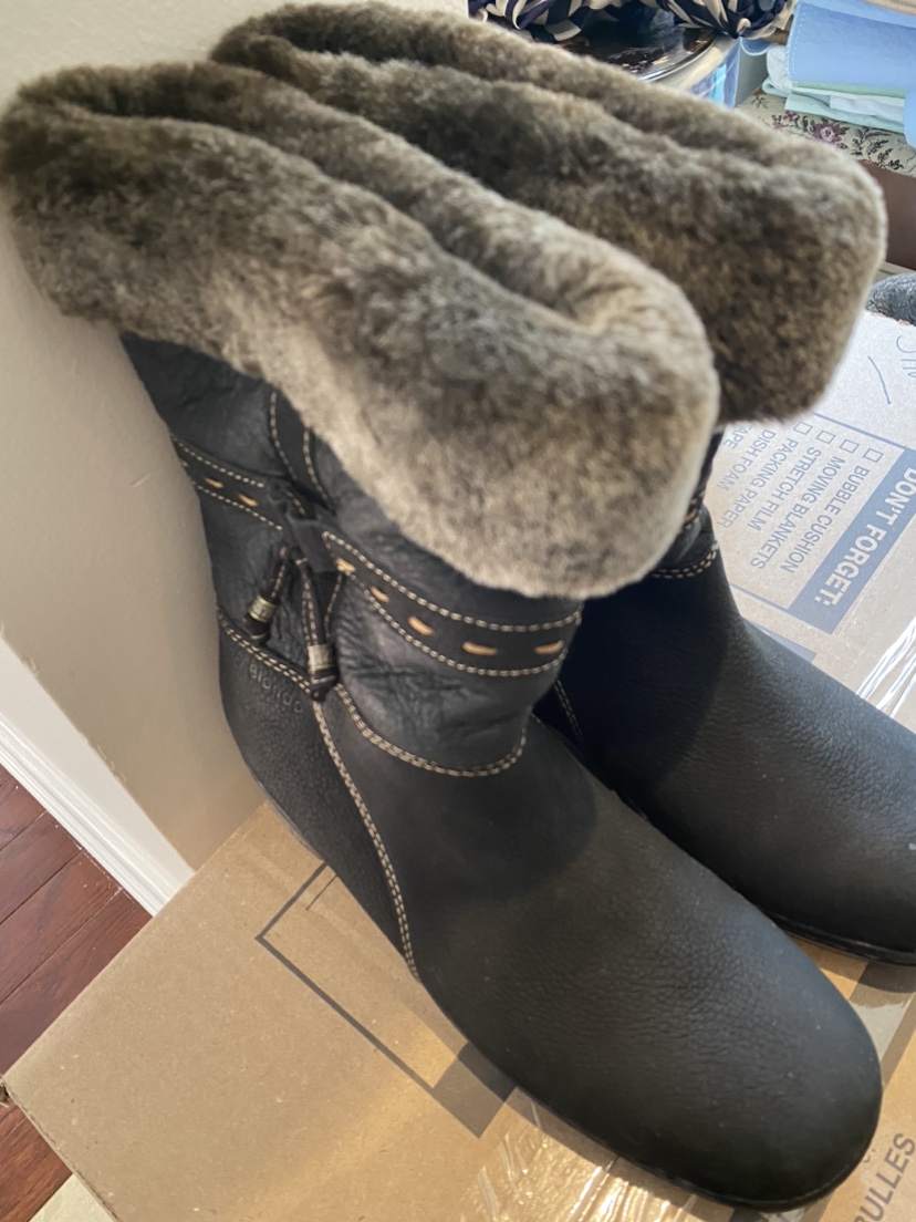 Blondo Boots thumbnail