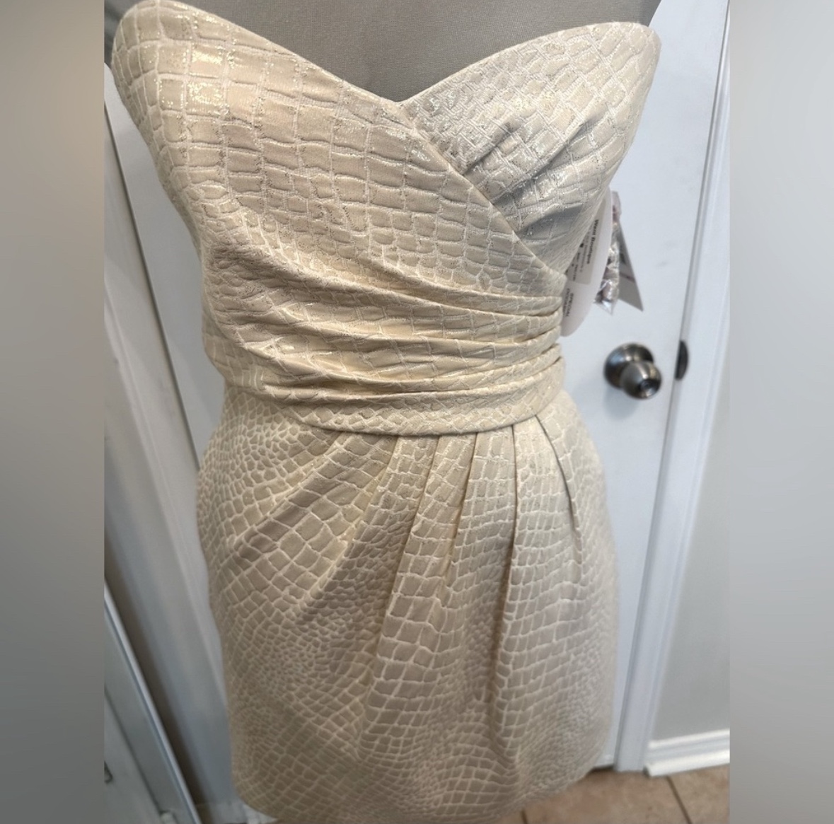 BNWT Laundry by Shelli Segal Strapless Dress - photo 2