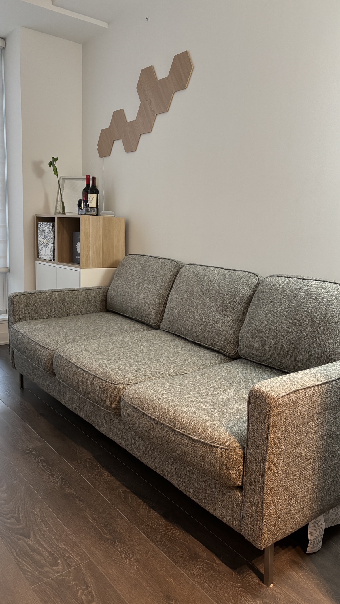Washable Good Quality Fabric Sofa (Brand: Palliser furniture)