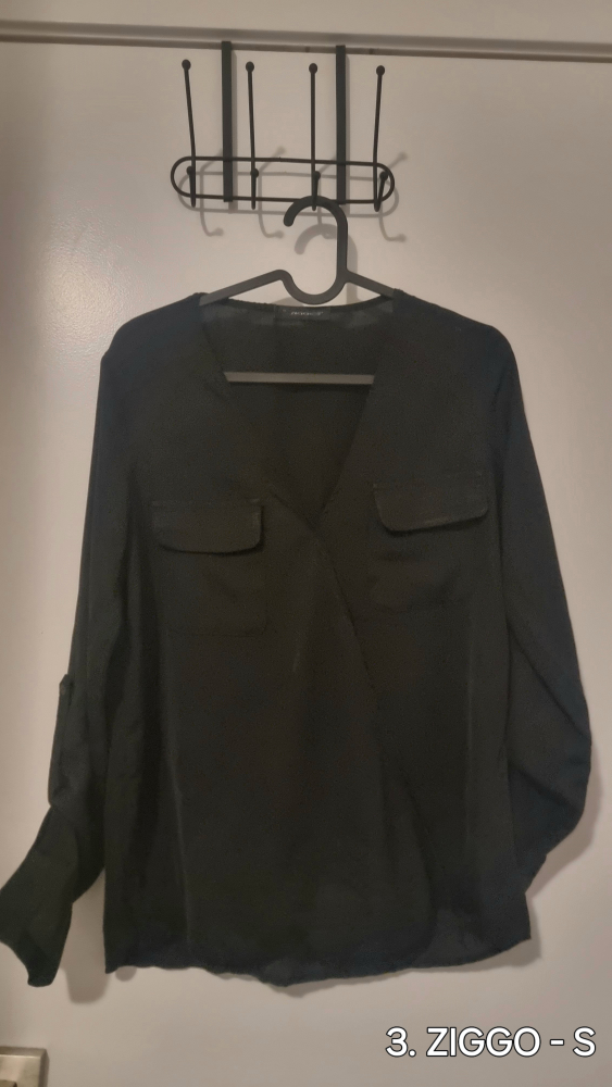 Female Shirt XS/S/M - photo 3