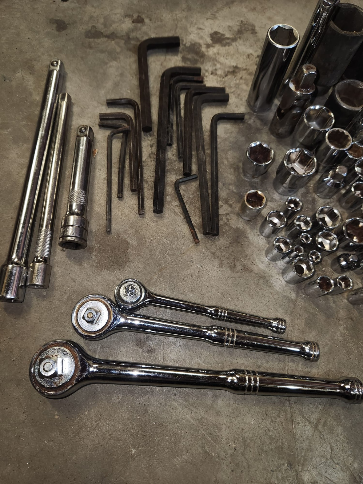 Husky and MasterCraft Socket Lot - photo 4