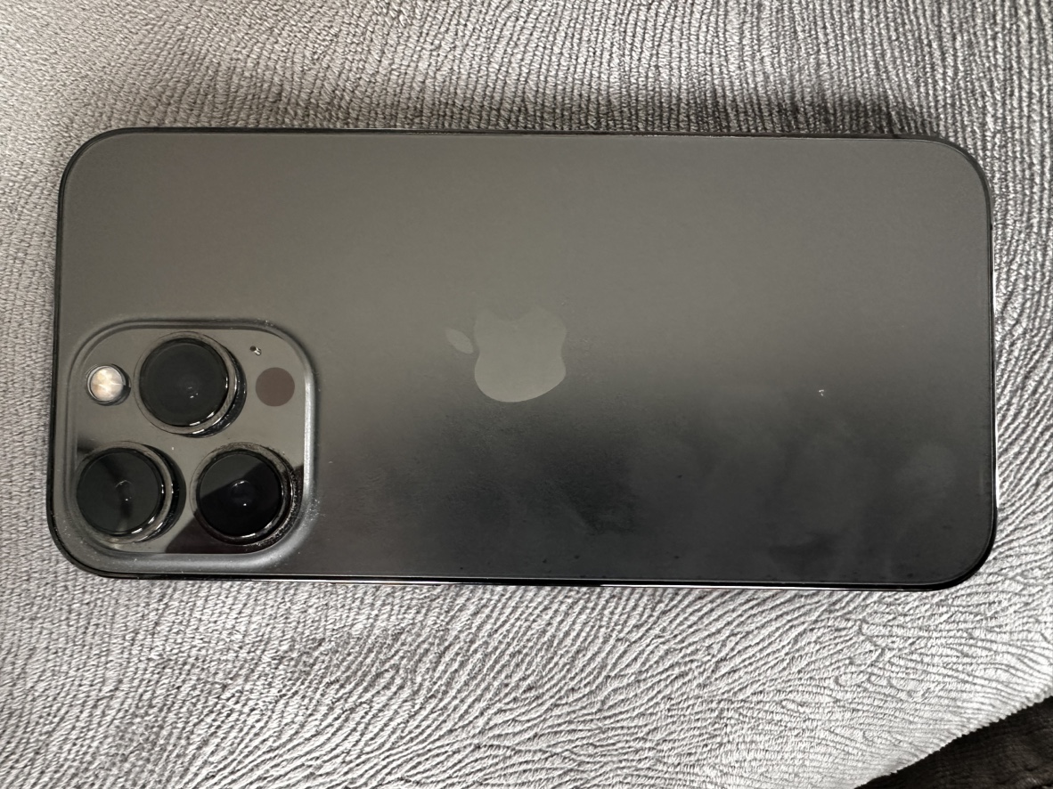 iPhone 13 pro - photo 2