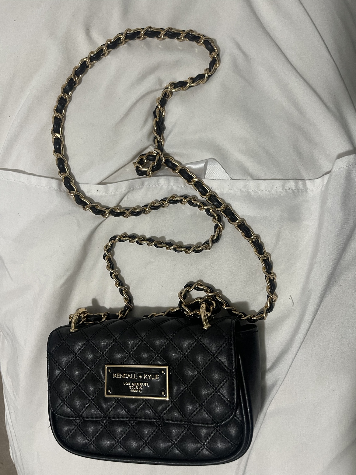 Black faux leather KENDALL + KYLIE side purse - photo 5