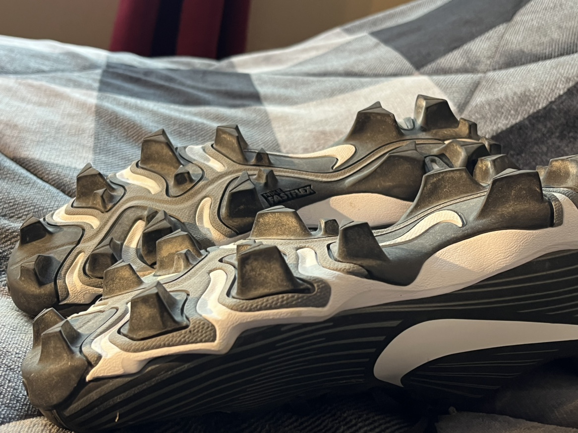 Nike cleats, size 8 womens - photo 4
