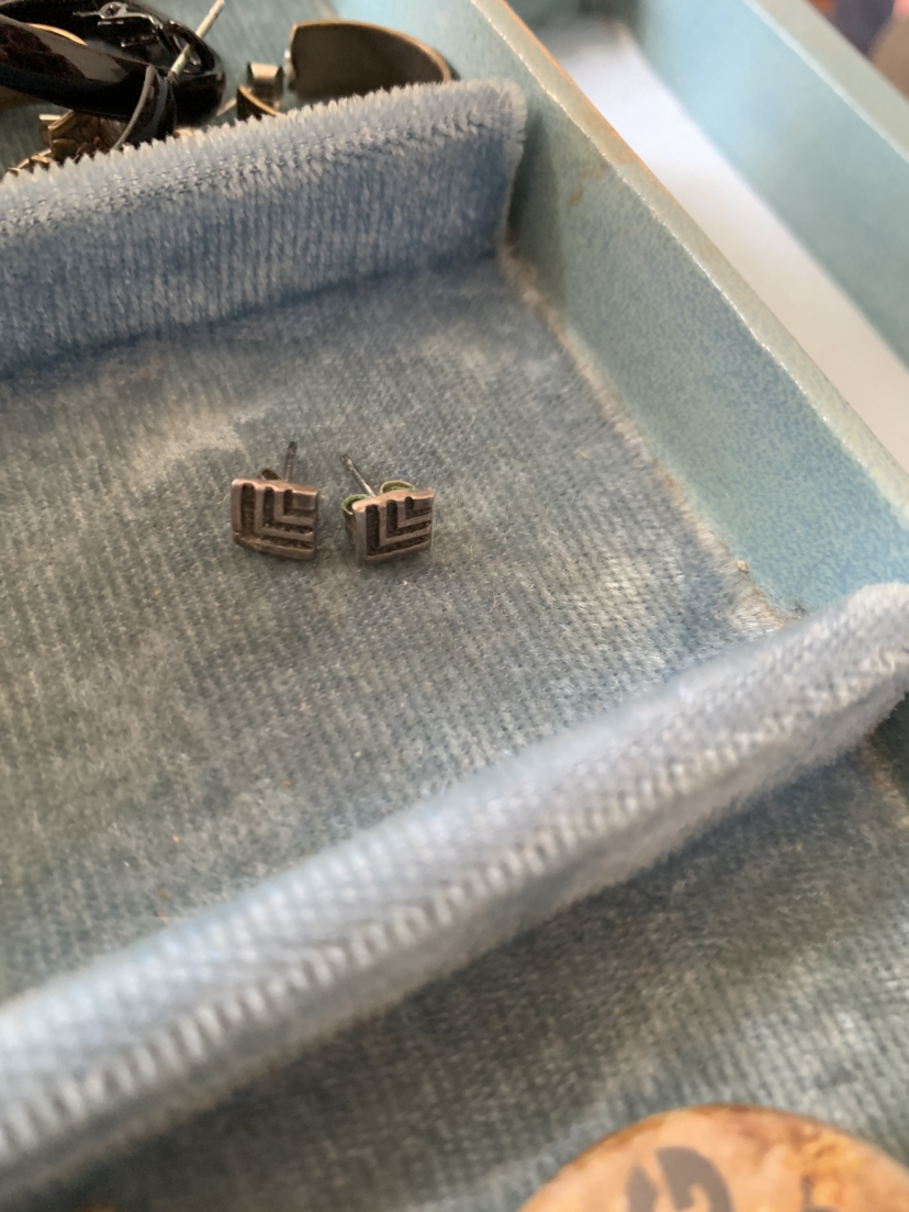 5 pairs of earrings! image indicator(3)