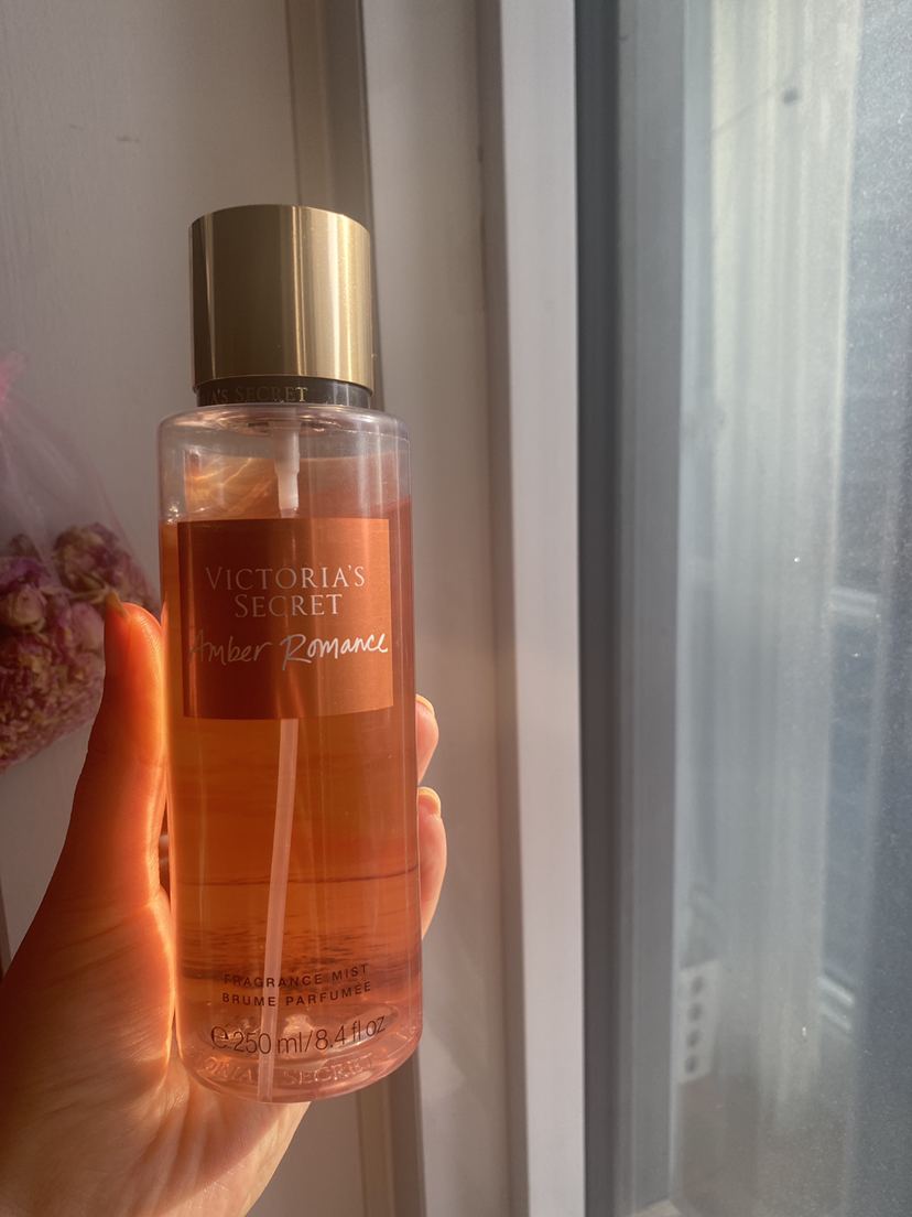 Amber romance body mist thumbnail