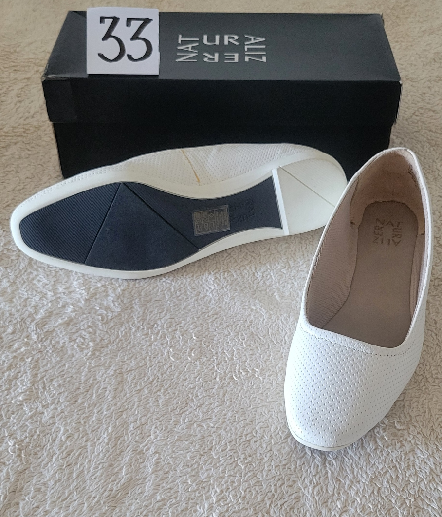 Naturalizer Women's Comfortable Shoes image indicator(3)