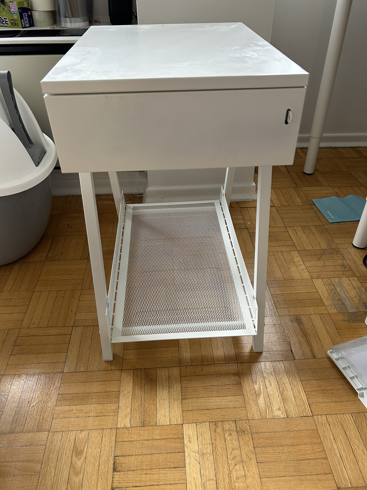 Light, small but spacious Side table (until 5/29) - photo 2
