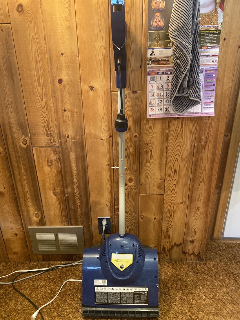 Snow blower