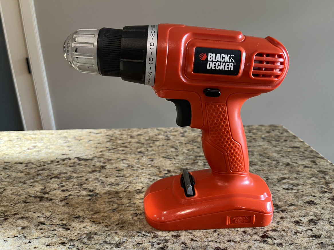 18V Black&Decker drill cordless image indicator(2)