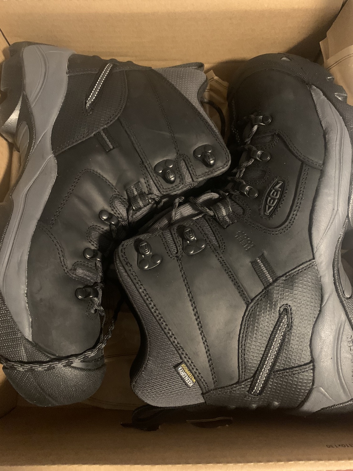 Keens steel toe boots