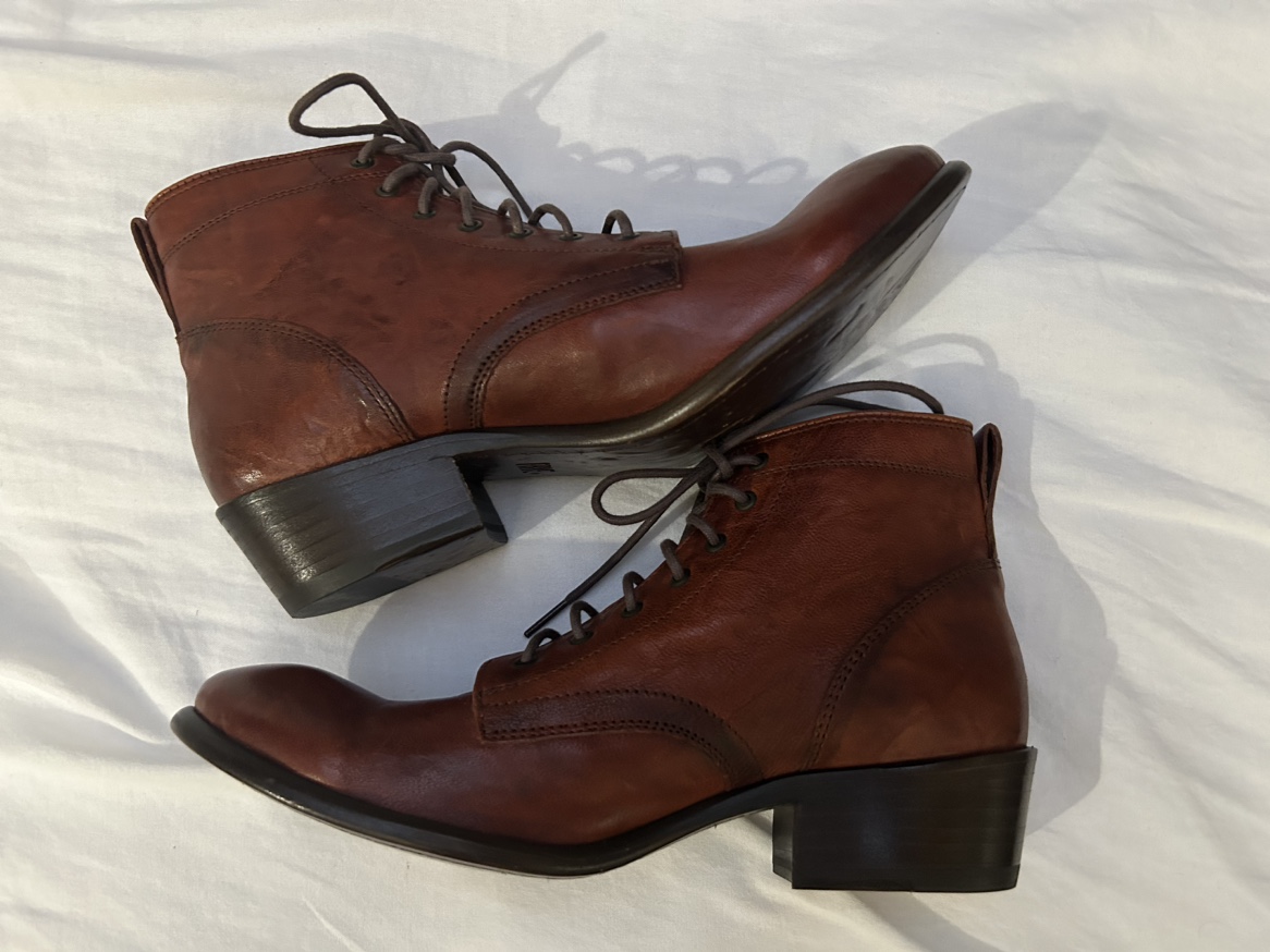 FRYE Carson Lace Up Boots