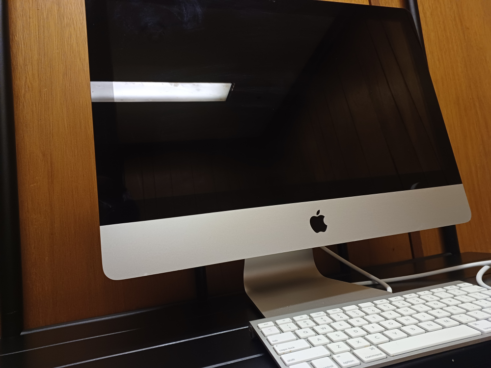 Imac with keyboard