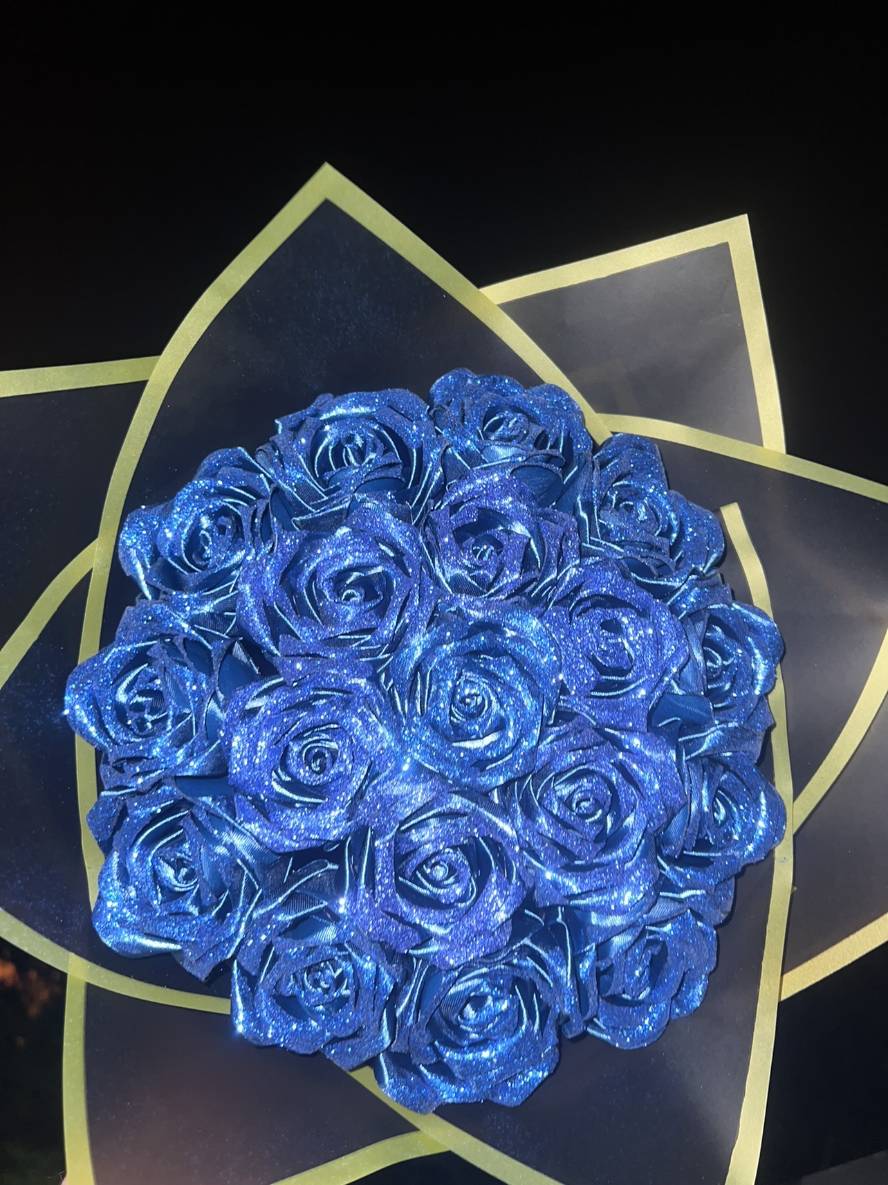 Gorgeous glitter satin roses bouquet! thumbnail