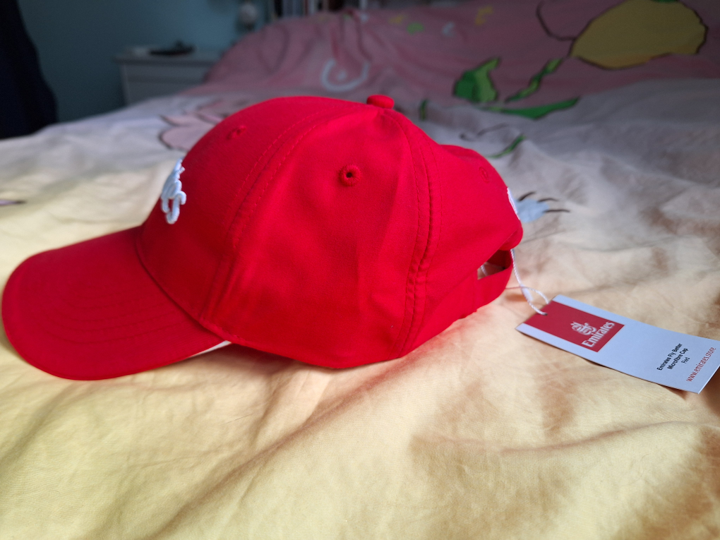 🧡 New Emirates Red Cap(unisex) image indicator(2)