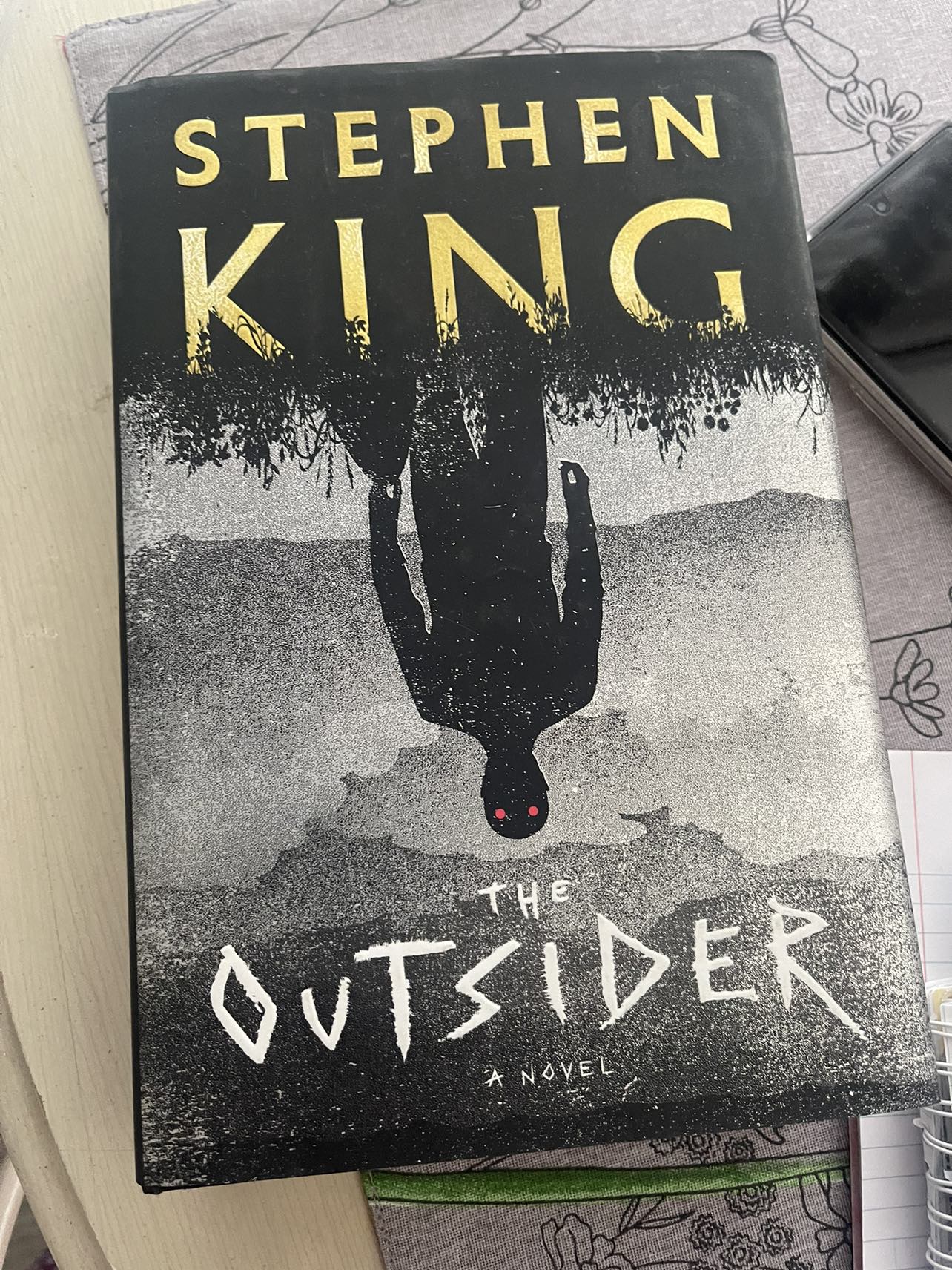 Two Stephen King Books image indicator(6)