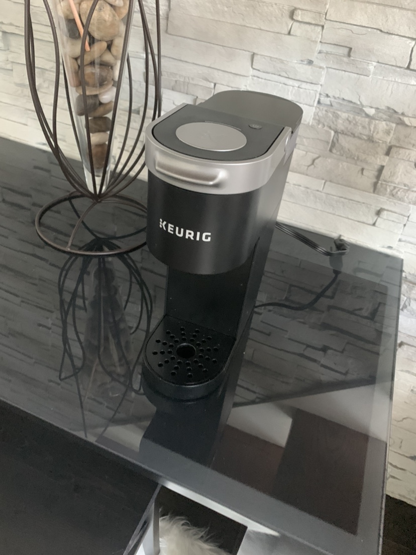 Keurig K-Mini Plus sleek coffee maker thumbnail