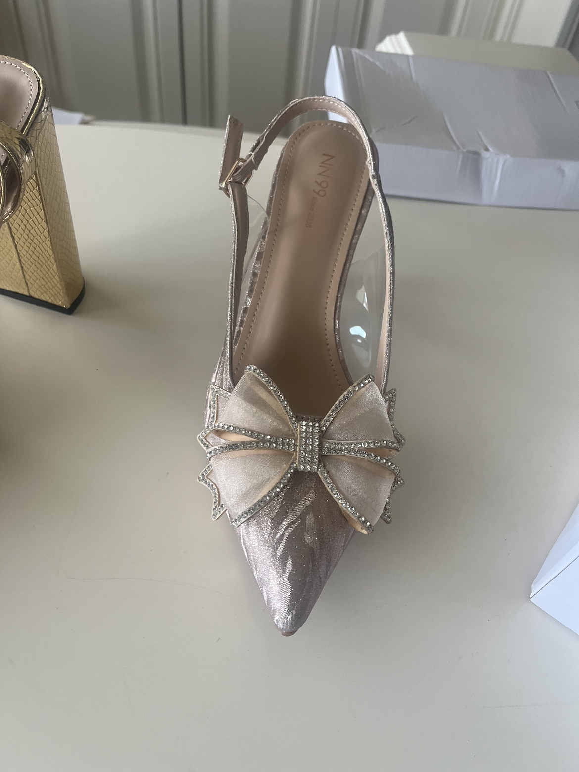 Gold heels sling back - photo 2