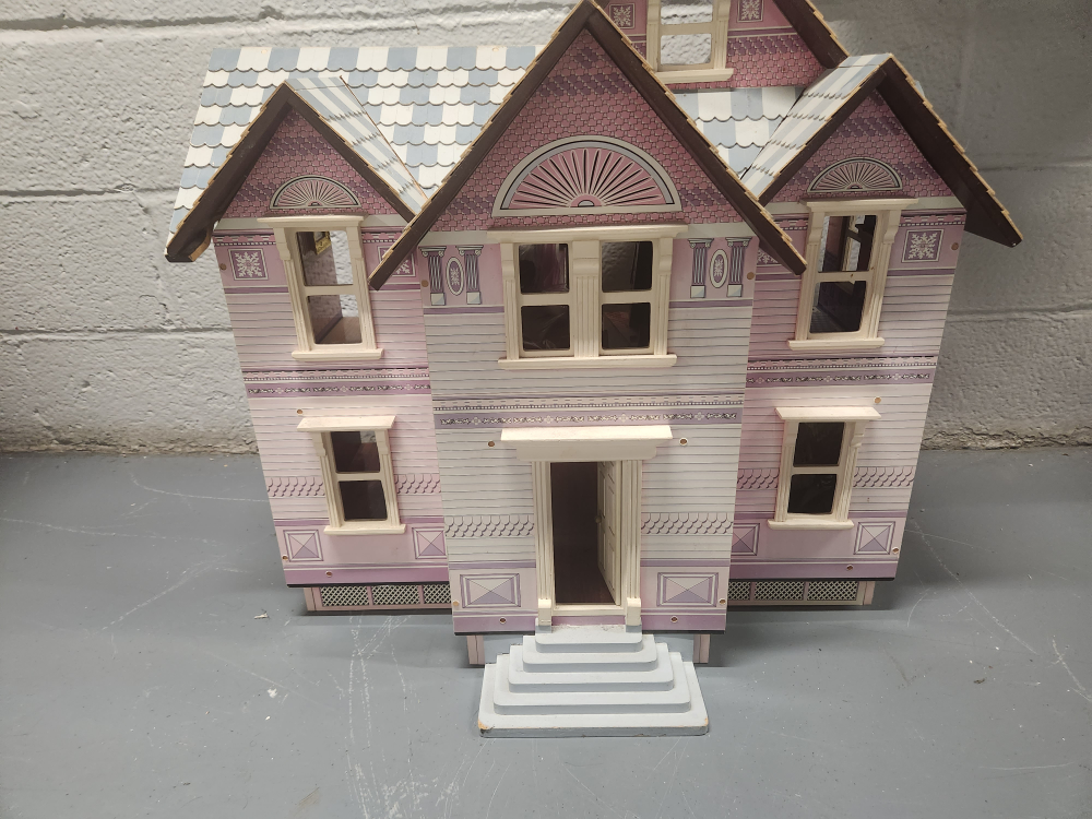 Fancy Wooden Doll House( bonus housefurniture included)