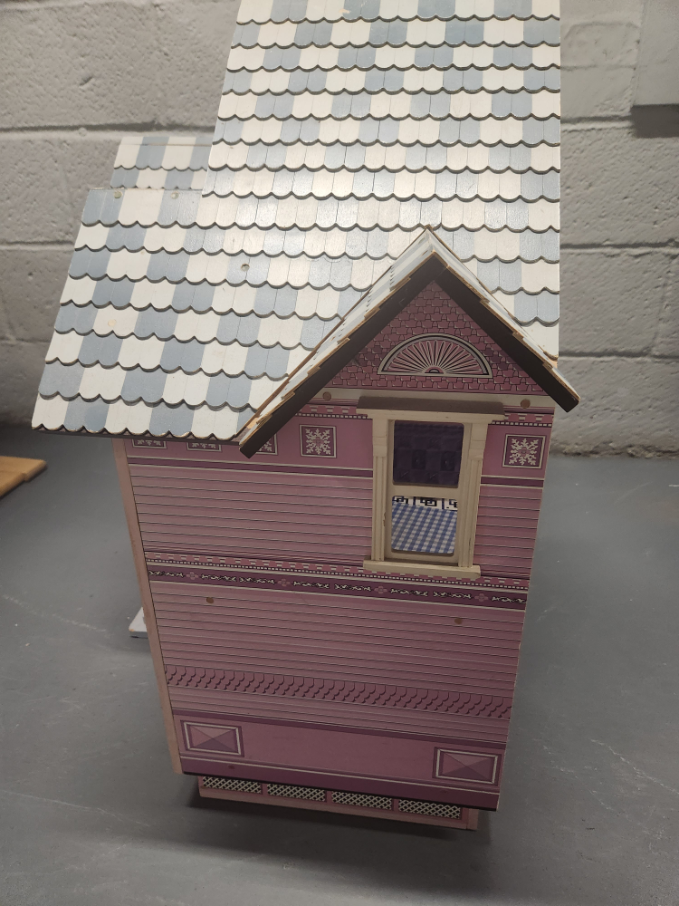 Fancy Wooden Doll House( bonus housefurniture included) - photo 3