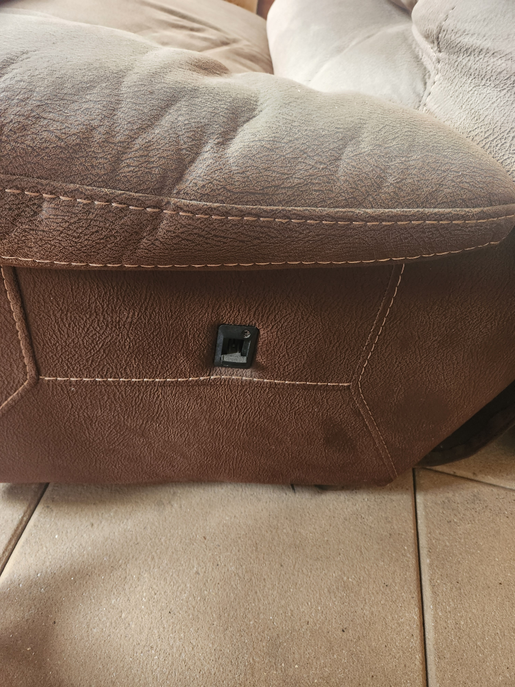 Sectional Couch - photo 3