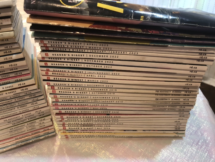 Reader’s Digest magazines - photo 2