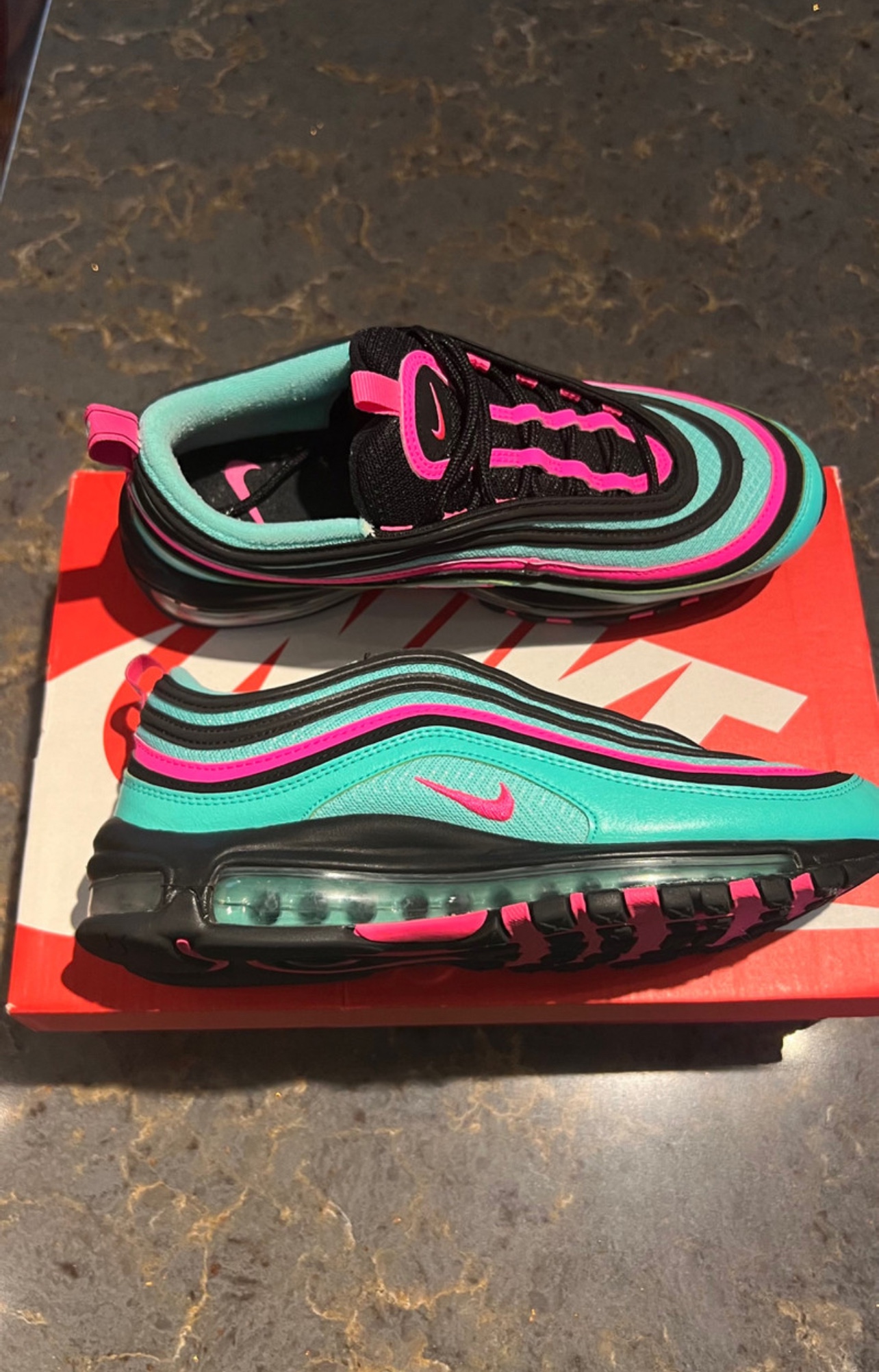 NIKE AIR MAX 97