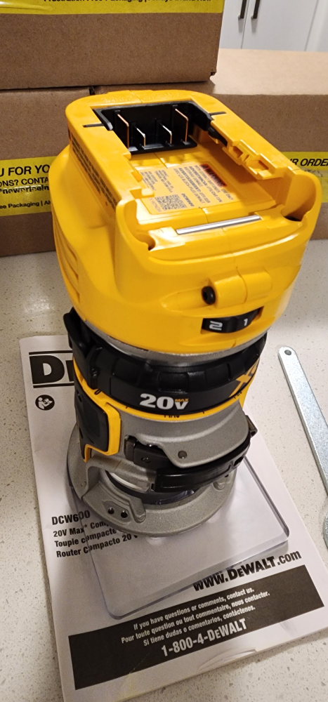 DEWALT 20V Max XR Cordless Router - photo 5