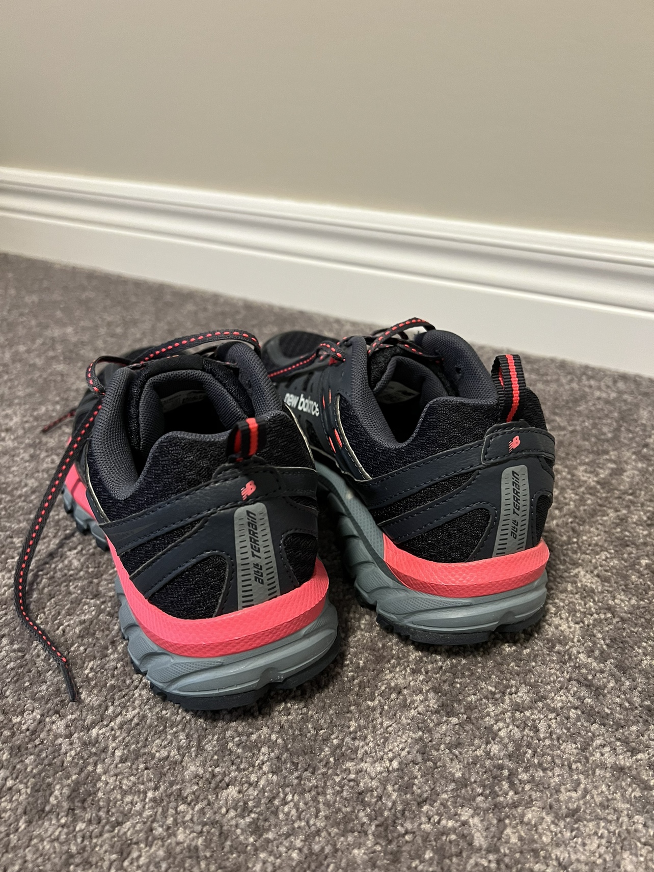 New Balance Sneakers (women size 7.5) - photo 2