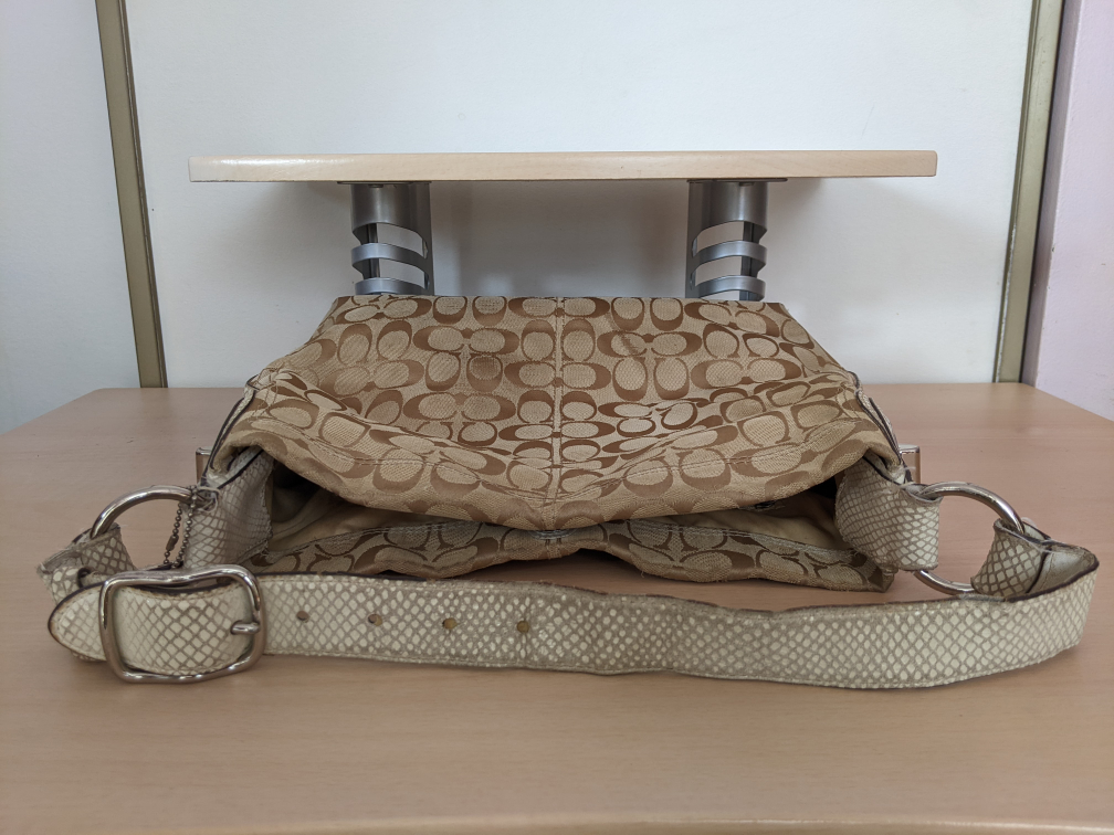 Coach Handbag Purse Cute Creamy Brown Beige Light Tan image indicator(3)