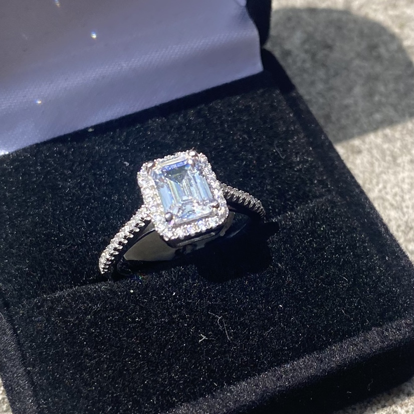 925 Sterling silver emerald cut halo ring so 6 thumbnail