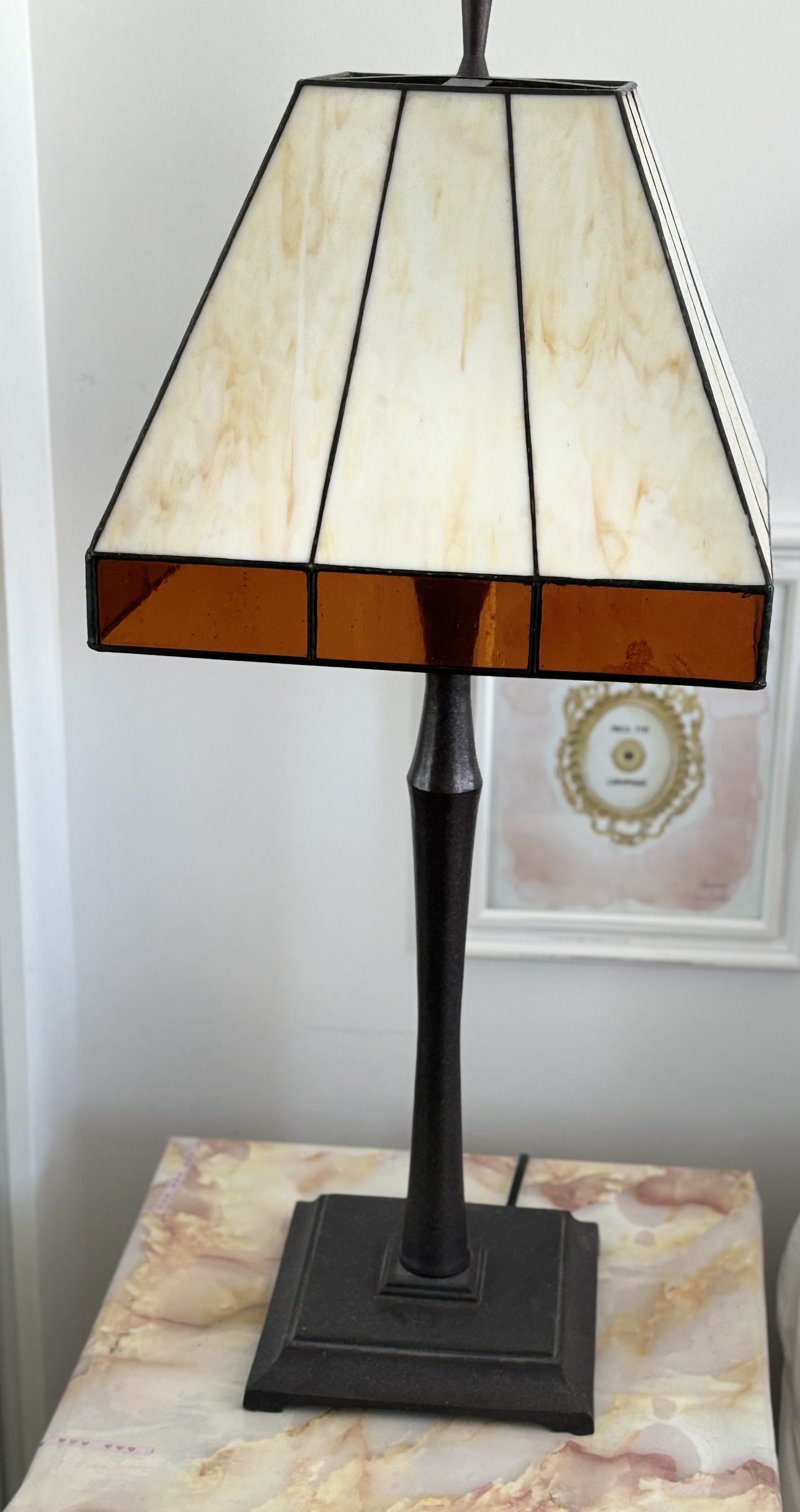2 Tiffany style matching lamps