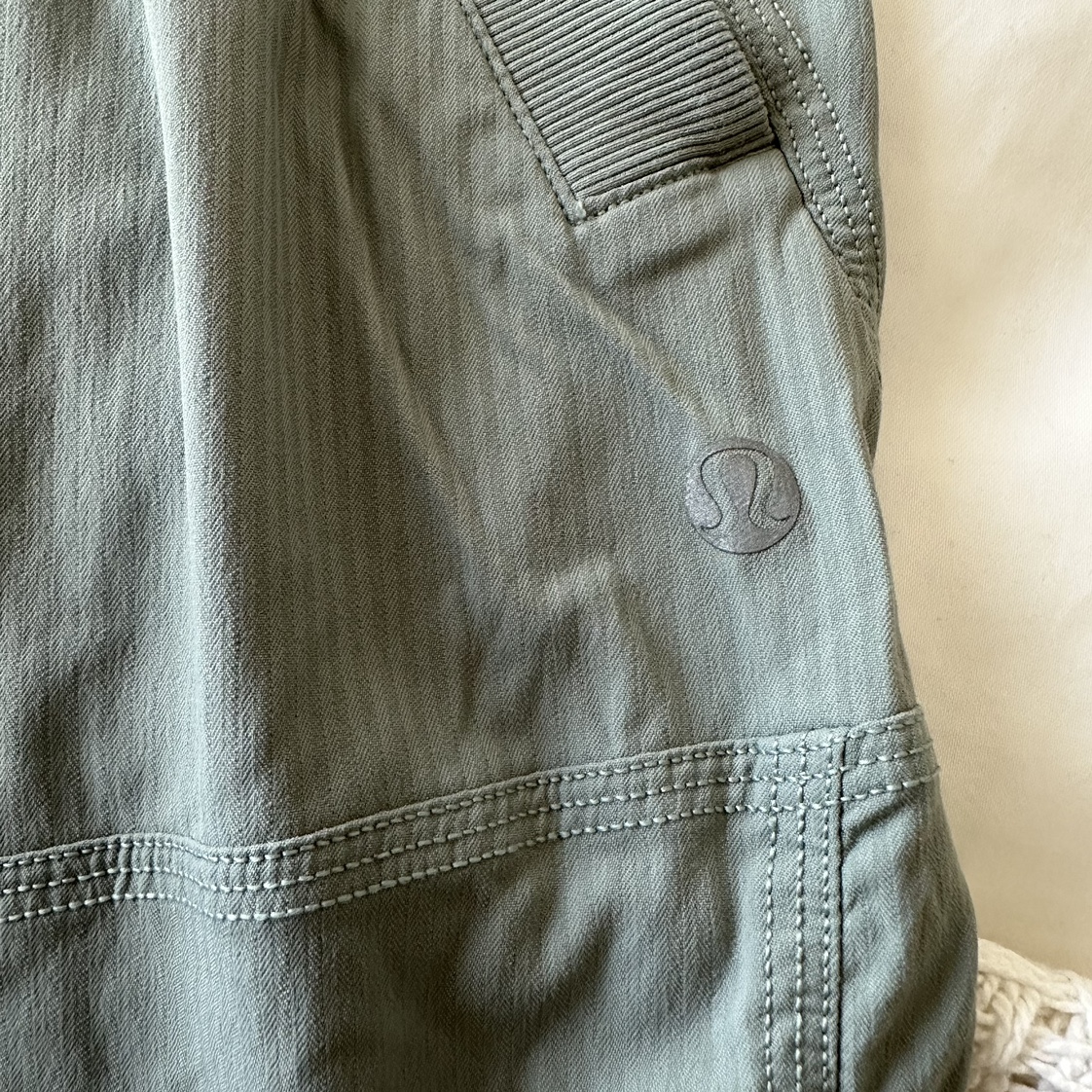 Lululemon crop pants - photo 3