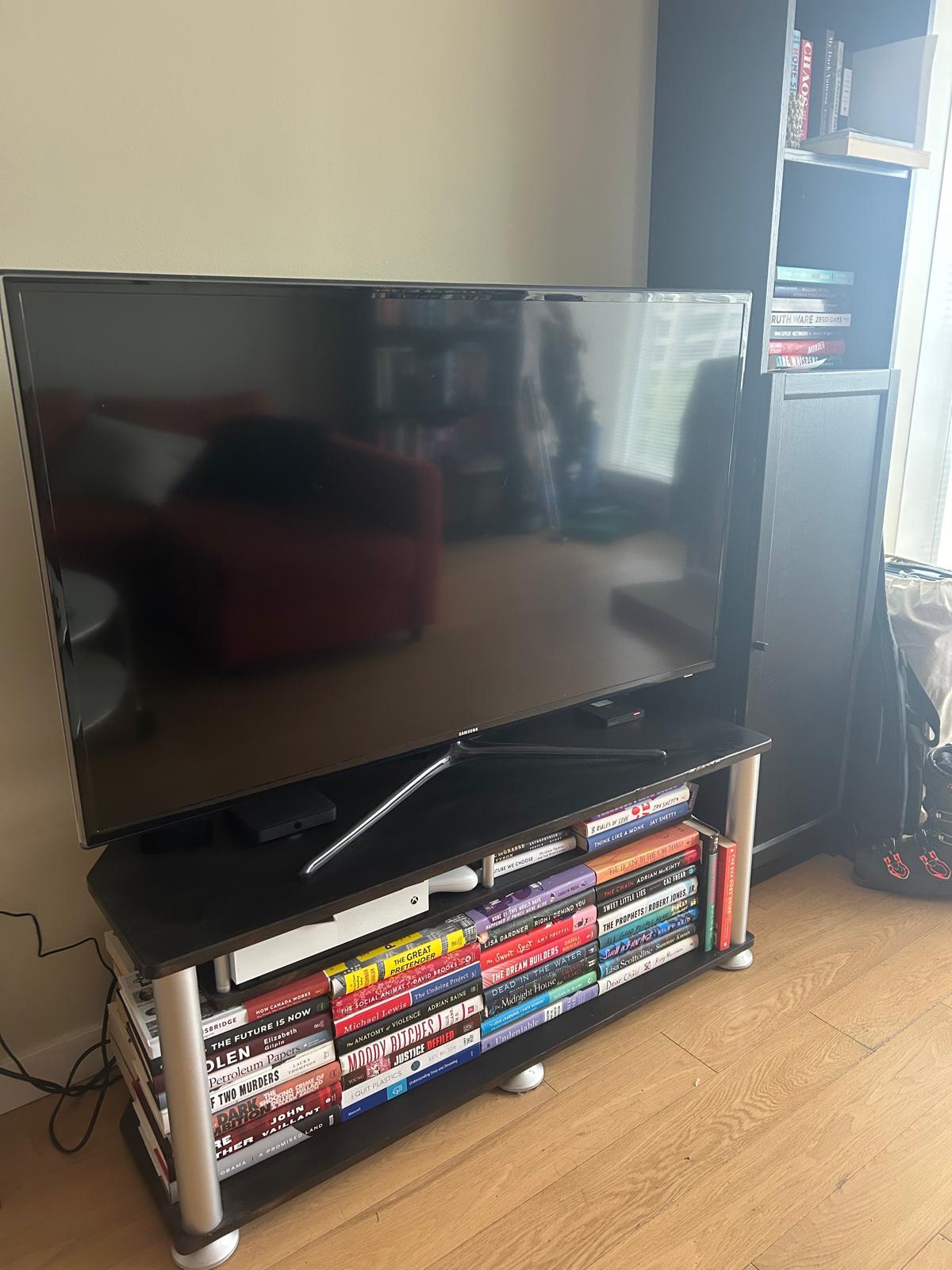 TV Stand - photo 2