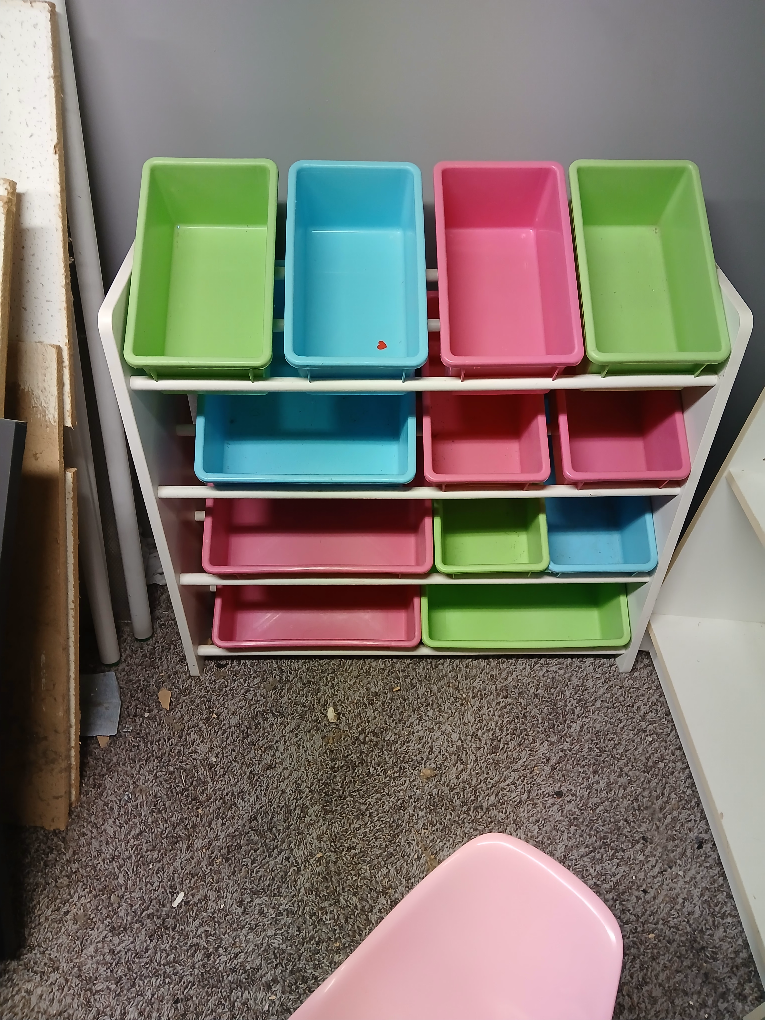 children's toy shelving