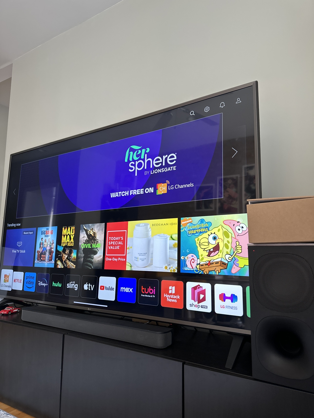 LG tv 75 and Sony soundbar - photo 5